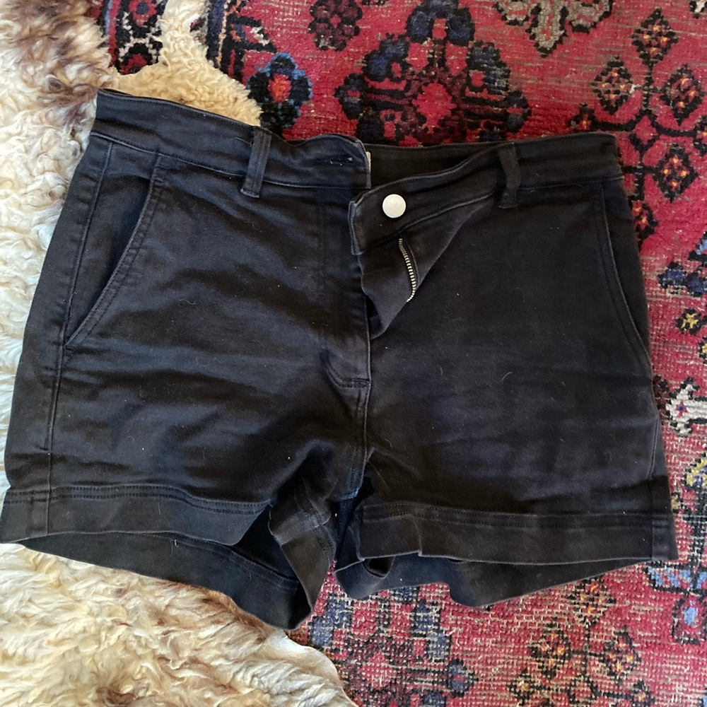 Everlane utility shorts 10, black